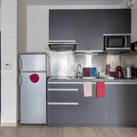 28 - Le Lokup - Wifi - Proche Tram * Реймс