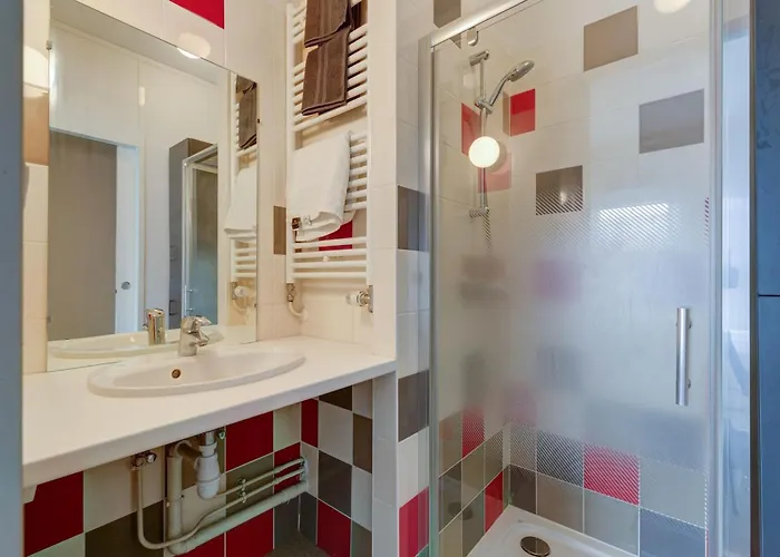 28 - Le Lokup - Wifi - Proche Tram Апартаменты *